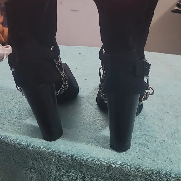 Asos design black suede silver Fallon heeled ankle boots sz 10 - Picture 3 of 7